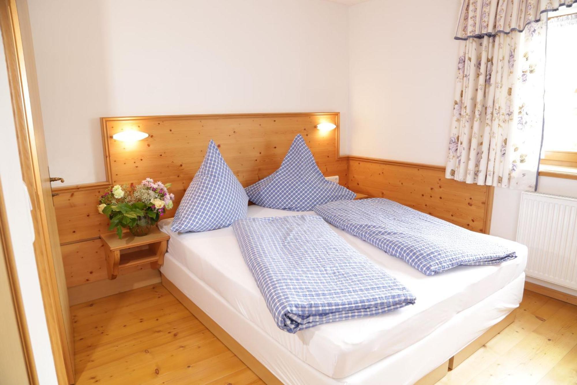 Lindlweberhof Hotel Rosenheim Buitenkant foto