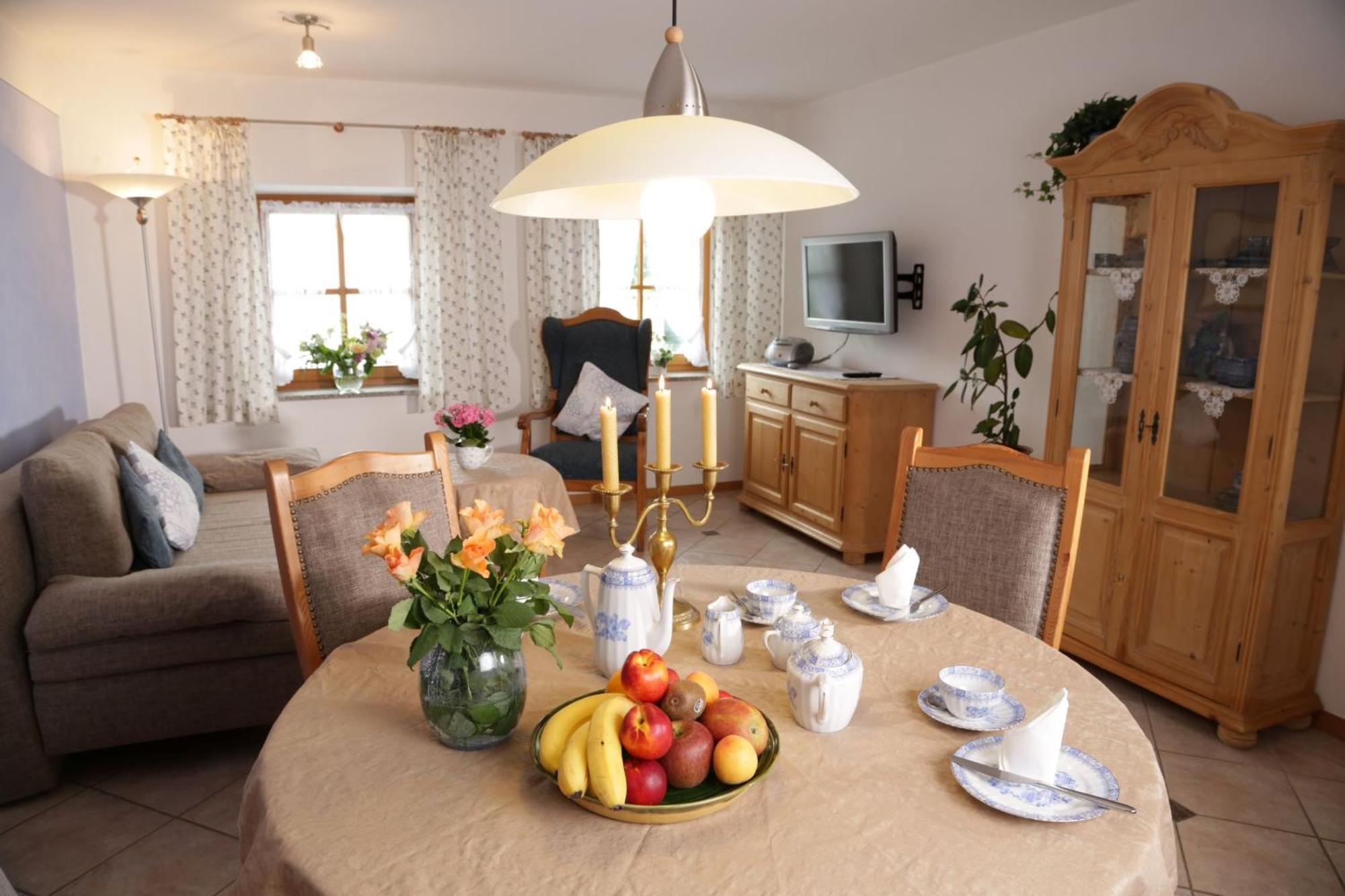 Lindlweberhof Hotel Rosenheim Buitenkant foto